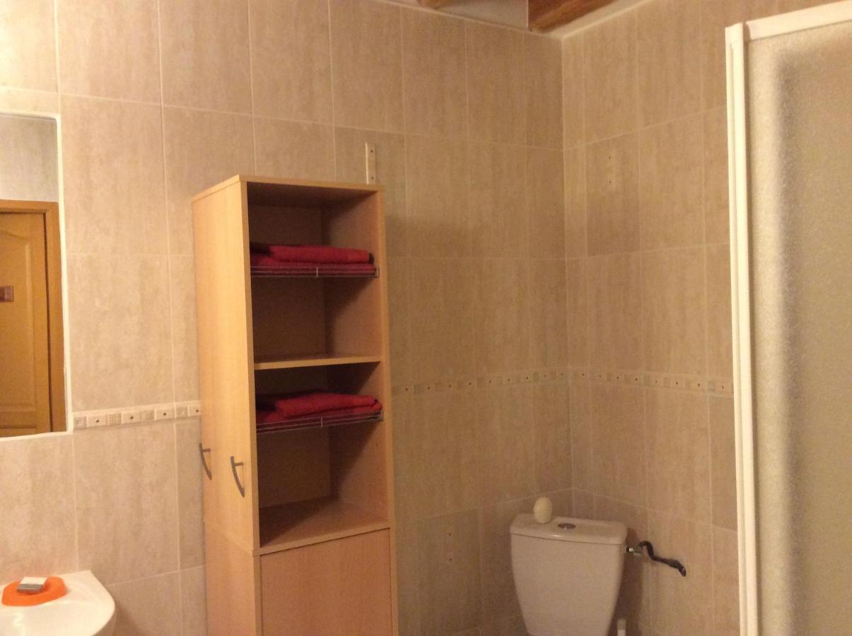 Ledre Hotell La Bastide-de-Sérou Exteriör bild