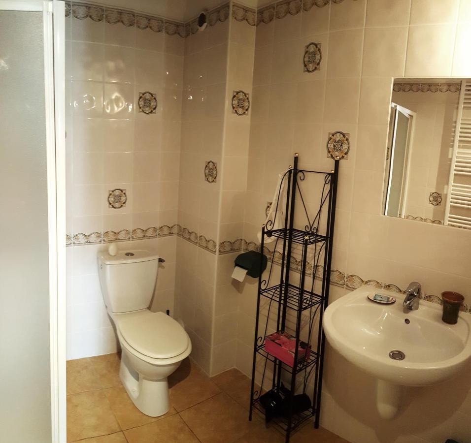 Ledre Hotell La Bastide-de-Sérou Exteriör bild